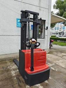 3.5m 4M 4.5m 5m Chiều cao nâng xách tay nâng điện <span class=keywords><strong>Stacker</strong></span> 24V điện <span class=keywords><strong>Stacker</strong></span> xe nâng xe nâng khách sạn sử dụng - Product Image 3