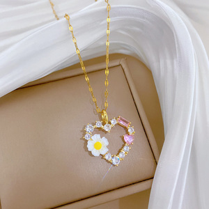 Collier Cœur et Fleur en Acier Inoxydable Luxe <span class=keywords><strong>L</strong></span>éger, Micro-incrusté <span class=keywords><strong>de</strong></span> Zircons, Idéal pour Fiançailles, Mariage et Fêtes - Product Image 4