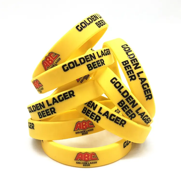 Cadeaux d'accessoires de mode Bracelets en silicone avec logo personnalisé Bracelets en caoutchouc de marque de distributeur trois couleurs Bracelet de poignet