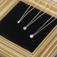 Collar de joyería fina chapado en oro de 14K, collar con colgante de plata de ley 925 de moissanita redonda pequeña para mujer