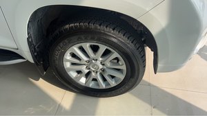 Yk Motors 2016 <span class=keywords><strong>Prado</strong></span> 3.5l Automatique <span class=keywords><strong>Vx</strong></span> Navi Essence Awd Voiture Avec Intérieur Léger Sièges En Cuir Direction Gauche en Vente - Product Image 3