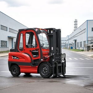 Chariot élévateur polyvalent de 2 tonnes au lithium avec divers accessoires en option - Product Image 3