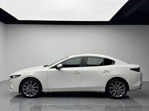 <span class=keywords><strong>Mazda</strong></span> <span class=keywords><strong>3</strong></span> Axela 2021 Usado, 2.0L, Automático, Sedán, Volante a la Izquierda, Cuero Oscuro, Tracción Delantera, Neumáticos R18, Cámara Trasera 360, Encendido sin Llave, Bluetooth - Product Image 5