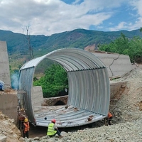 Tuyau métallique ondulé pour applications de drainage routier, section ronde galvanisée à chaud avec service de cintrage