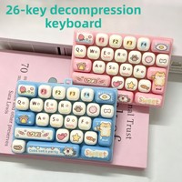 066 Nouveauté : Clavier de décompression 26 touches le plus vendu, accessoire créatif en forme de pendentif