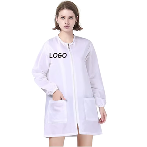 Giacca Impermeabile con Cerniera e Logo Personalizzato per Parrucchieri, Grembiule Nero con Bottoni a Pressione per Barbieri, Mantella per Stilisti - Product Image 3