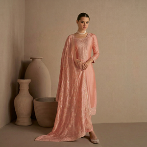 ชุดสัลวาร์คามีซคอลเลคชั่นใหม่ พร้อมงานปักเลื่อมหรูหรา สำหรับขายส่งออก ชุดสัลวาร์คามีซปากีสถาน - Product Image 1