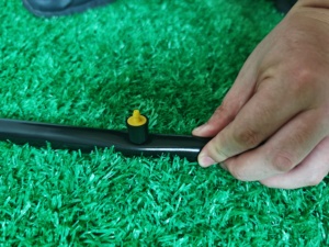 Aspersor <span class=keywords><strong>de</strong></span> Jardín con Engranaje <span class=keywords><strong>de</strong></span> 360° y 8 Orificios Ajustables, Modelo <span class=keywords><strong>Caperucita</strong></span> <span class=keywords><strong>Roja</strong></span>, para Riego por Goteo - Product Image 5