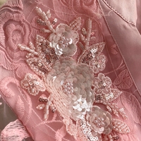 Robe midi décontractée WIWT pour femme, élégante, rose, en dentelle patchwork, coupe trapèze, col montant, manches longues bouffantes, avec ceinture et nœud, idéale pour le quotidien et les fêtes