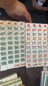 Coffret <span class=keywords><strong>de</strong></span> <span class=keywords><strong>Mahjong</strong></span> et d'échecs portable <span class=keywords><strong>de</strong></span> luxe à 4 couches, style américain, pour enfants, 160 tuiles <span class=keywords><strong>de</strong></span> <span class=keywords><strong>Mahjong</strong></span> rouges, pliable, <span class=keywords><strong>jeu</strong></span> <span class=keywords><strong>de</strong></span> casino, poker - Product Image 4