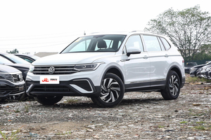 Offerta Speciale: Auto Usata 2022 <span class=keywords><strong>Tiguan</strong></span> L 280 <span class=keywords><strong>TSI</strong></span> 2WD 1.4T Automatica con Tetto Panoramico e Portellone Elettrico, SUV Medio, Guida a Sinistra, R18 - Product Image 2
