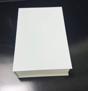 Caja de Regalo Rígida Cuadrada/Rectangular de Alta Gama con Laminado Mate y Forro de Esponja con Relieve, Tamaño Personalizado - Venta al Por Mayor Directa de Fábrica - Product Image 1