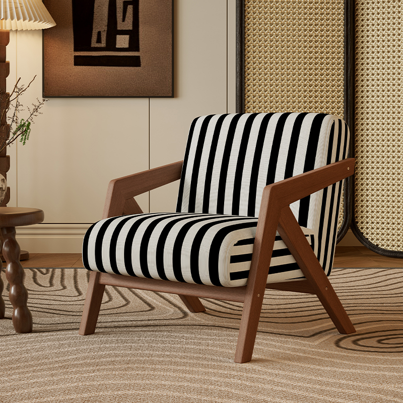 Strisce bianche e nere [Jacquard delicato + cornice in noce]