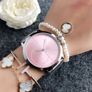 Đồng hồ nữ thời trang thường ngày 2024 mặt số lớn 38mm vỏ hợp kim thép không gỉ Shi <span class=keywords><strong>Ying</strong></span> dây đeo khóa 20mm máy quartz kho báu <span class=keywords><strong>c</strong></span>ửa hàng - Product Image 1