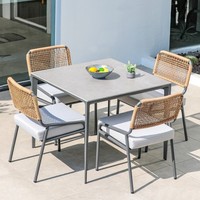 Ensemble table et chaises de salle à manger d'extérieur moderne et minimaliste, avec structure en alliage d'aluminium, résistant à l'eau et aux intempéries