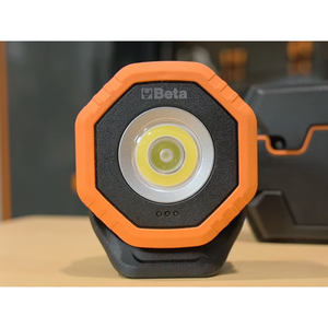 Lampe de poche articulée Beta 1838POCKET LED avec chargement sans fil, 160-800 lumens - Product Image 4