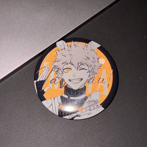 Nuevos y Populares 5 Diseños de Hanyuu <span class=keywords><strong>Hinata</strong></span> Shoyo, Insignias Redondas Reflectantes con Doble Flash, Botones de Anime, Broches, Recuerdos para Niños - Product Image 4