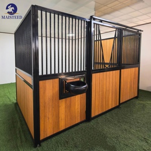 Équipement d'écurie de chevaux haut de gamme, revêtement poudré, boxe de chevaux de sport équestre luxueuse et permanente - Product Image 2