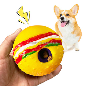 Pelota Interactiva para Entrenamiento de Perros, Puede Dispensar Comida y Almacenar Alimento, Juguete Imprescindible para Paseos al Aire Libre, para Aumentar el Ejercicio de las Mascotas - Product Image 1