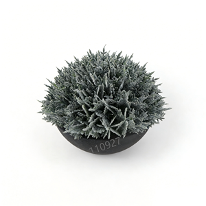 Boule de cyprès artificielle <span class=keywords><strong>gris</strong></span> givré dans un pot noir, plante artificielle avec feuilles givrées pour la décoration des espaces modernes, des spas et des lieux apaisants - Product Image 2