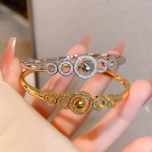 Pulsera geométrica de aleación de zinc con microincrustaciones de oro y plata, regalo de joyería para mujer - Product Image 4