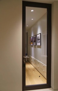 Porte d'entrée en verre à cadre en aluminium de vente chaude porte coulissante et pivotante intérieure unique - Product Image 3