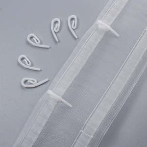 Yibo Fabricant Prix d'usine Crochet de <span class=keywords><strong>rail</strong></span> de rideau en plastique blanc de haute qualité <span class=keywords><strong>Crochets</strong></span> de <span class=keywords><strong>rail</strong></span> de rideau en plastique - Product Image 3