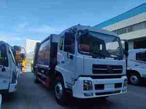 Camion à ordures compacteur CLW 4x2 avec vérin hydraulique télescopique - Véhicule compact de collecte des déchets - Product Image 6