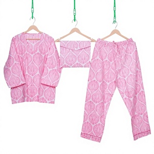 Ensemble de pyjamas indiens 100% coton faits à la main Pyjamas à imprimé floral Ensemble de vêtements de salon Costume de nuit confortable pour demoiselles d'honneur Cadeau de fête des mères - Product Image 1