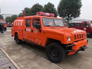 Nouveau <span class=keywords><strong>camion</strong></span> <span class=keywords><strong>de</strong></span> lutte contre les incendies forestiers diesel 4x4 avec roues motrices 4x2 pour les opérations <span class=keywords><strong>de</strong></span> sauvetage - Product Image 2