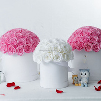 Boîte-cadeau de fleur éternelle de rose préservée naturelle entière d'usine du Yunnan pour des cadeaux de Saint Valentin