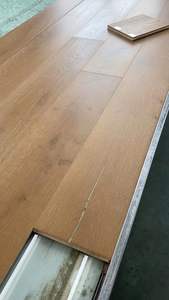 Suelo de Madera de Roble Blanco Cepillado Multicapa, 1900 mm de Longitud, Sistema de Instalación T&G, Diseño Moderno - Product Image 5