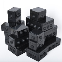 Caja de terminales de plástico ABS para exteriores estilo enchufe de goma negra Caja de conexiones de alimentación de monitoreo de seguridad de nivel de protección IP65