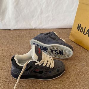 2026 Autumn Winter Hong Kong Retro Bread Shoes Women Dark Blue Yellow Color <b>Block</b> Ins Trend Thick Sole Versatile Casual Sneakers - Product Image 1
