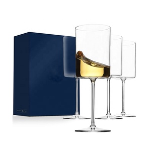 <span class=keywords><strong>Calici</strong></span> da Vino in Cristallo Senza Piombo Superlativi, Bicchieri <span class=keywords><strong>Quadrati</strong></span> Trasparenti con Stelo Lungo, Moderni e Vintage per Bordeaux, Vino Rosso e Bianco - Product Image 1