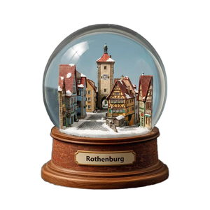 Globo di Neve Souvenir Personalizzato di Rothenburg, Globo d'Acqua 3D in Resina con Architettura Tedesca, Decorazione da Scrivania Dipinta a Mano - Product Image 1