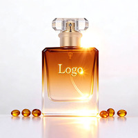 En stock, flacon de parfum carré en verre transparent de luxe de haute qualité de 50 ml avec bouchon et boîte d'emballage personnalisée