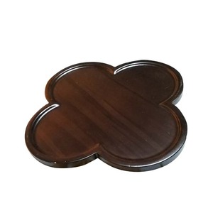 Ensemble de plateaux de service en bois de style japonais, ronds, octogonaux, en forme de nuage, pour hôtel, café, thé, usage domestique, couleur unie, surface dessinée à la main - Product Image 4