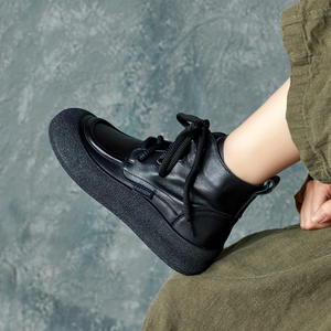 Nouvelles bottes Martin à plateforme pour femme, style britannique, faites à la main, en cuir de vachette, à bout rond, à lacets croisés, montantes, collection automne-hiver - Product Image 3