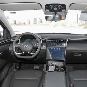 Auto Usado de Bajo Kilometraje, Gasolina, Hyundai <span class=keywords><strong>Tucson</strong></span> L 1.5T GLX Elite <span class=keywords><strong>2023</strong></span>, <span class=keywords><strong>SUV</strong></span> Compacto, Control de Crucero, Techo Panorámico, Volante a la Izquierda - Product Image 5