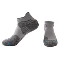 Chaussettes courtes respirantes 144N, chaussettes de compression rembourrées pour hommes et femmes - Chaussettes courtes anti-ampoules pour la gym et le fitness