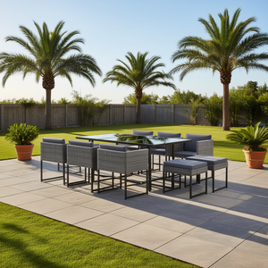Set da Pranzo da Giardino per 10 Persone in Polyrattan Grigio con Vetro Temperato e Acciaio, Arredamento da Esterno dal Design Contemporaneo - Product Image 2