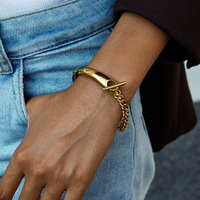 Bracelet en acier inoxydable au design intemporel, maillons épais, minimaliste, asymétrique, demi-chaîne, avec fermoir OT, idéal pour le bureau