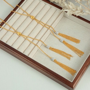 Collar de cadena larga con cuentas de circonita de acero inoxidable chapado en oro para mujer, joyería elegante y moderna - Product Image 4