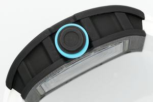 Montre mécanique automatique avec tourbillon en forme de barillet en alliage de titane et fibre de carbone, élégante et luxueuse pour homme. - Product Image 3