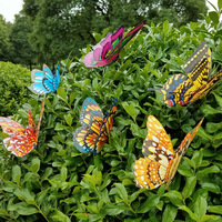 Arrangements floraux artificiels faits à la main en forme de papillon - Matériel plastique pour l'aménagement paysager, les attractions touristiques et les lieux événementiels