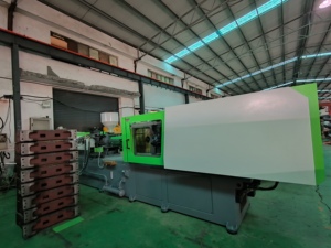 Chupete de silicona para bebé Ningbo Fuhong de 140 toneladas, molde personalizado, máquina de moldeo por inyección de plástico - Product Image 5