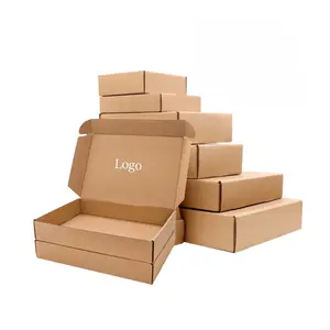 صندوق للإرسال عبر البريد مخصص للبيع بالجملة وهو صندوق مضلع ويُعد صندوق تعبئة مخصصًا وشحن من الورق المقوى لونه بني اللون