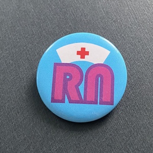 Infirmière Injection Médecine Médecin Hôpital Mieux Donner En Acier Inoxydable Émail Épinglette Badges - Product Image 3