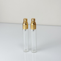 Flacon de parfum vide rechargeable de 10 ml avec pompe en aluminium doré/argenté, flacon pulvérisateur cosmétique en verre pour voyage